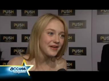 lovely-dakota-push-premiere-2009-01-29-12.jpg