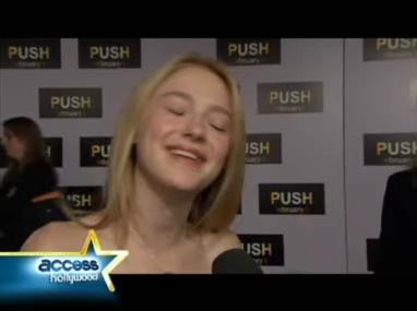 lovely-dakota-push-premiere-2009-01-29-13.jpg