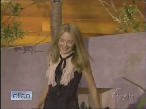lovely-dakota-ellen-101508-023.jpg