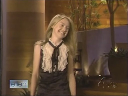 lovely-dakota-ellen-101508-030.jpg