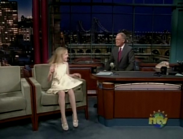 lovely-dakota-late-show-062905-007.jpg