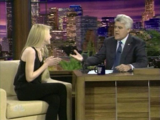lovely-dakota-tonight-show-012809-056.jpg